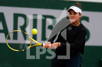 2020-10-09 - Desirae Krawczyk of the United States in action during the doubles semi-final of the Roland Garros 2020, Grand Slam tennis tournament, on October 9, 2020 at Roland Garros stadium in Paris, France - Photo Rob Prange / Spain DPPI / DPPI - ROLAND GARROS 2020, GRAND SLAM TOURNAMENT - INTERNATIONALS - TENNIS