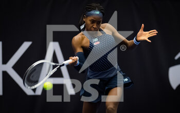 2020-10-17 - Cori Gauff of the United States in action during the first qualifications round at the 2020 J&T Banka Ostrava Open WTA Premier tennis tournament on October 17, 2020 in Ostrava, Czech Republic - Photo Rob Prange / Spain DPPI / DPPI - 2020 J&T BANKA OSTRAVA OPEN WTA PREMIER - SATURDAY - INTERNATIONALS - TENNIS