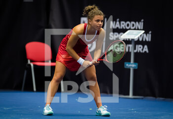 2020-10-17 - Jasmine Paolini of Italy in action during the first qualifications round at the 2020 J&T Banka Ostrava Open WTA Premier tennis tournament on October 17, 2020 in Ostrava, Czech Republic - Photo Rob Prange / Spain DPPI / DPPI - 2020 J&T BANKA OSTRAVA OPEN WTA PREMIER - SATURDAY - INTERNATIONALS - TENNIS