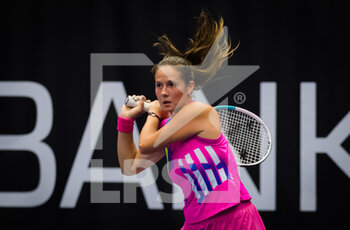 2020-10-22 - Daria Kasatkina of Russia in action against Jennifer Brady of the United States during the second round at the 2020 J&T Banka Ostrava Open WTA Premier tennis tournament on October 22, 2020 in Ostrava, Czech Republic - Photo Rob Prange / Spain DPPI / DPPI - SECOND ROUND OF 2020 J&T BANKA OSTRAVA OPEN WTA PREMIER - THURSDAY - INTERNATIONALS - TENNIS