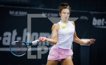 2020-11-07 - Jacqueline Cristian of Romania in action against Mira Antonitsch of Austria during the first qualifications round at 2020 Upper Austria Ladies Linz WTA International tennis tournament on November 7, 2020 at TipsArena Linz in Linz, Austria - Photo Rob Prange / Spain DPPI / DPPI - 2020 UPPER AUSTRIA LADIES LINZ WTA INTERNATIONAL TOURNAMENT - SATURDAY - INTERNATIONALS - TENNIS