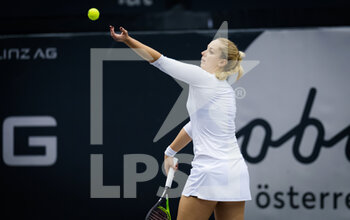2020-11-07 - Sabine Lisicki of Germany in action against Bibiane Schoofs of the Netherlands during the first qualifications round at 2020 Upper Austria Ladies Linz WTA International tennis tournament on November 7, 2020 at TipsArena Linz in Linz, Austria - Photo Rob Prange / Spain DPPI / DPPI - 2020 UPPER AUSTRIA LADIES LINZ WTA INTERNATIONAL TOURNAMENT - SATURDAY - INTERNATIONALS - TENNIS