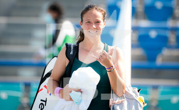 2021-01-06 - Daria Kasatkina of Russia celebrates after her win against Qiang Wang of China during the first round of the 2021 Abu Dhabi WTA Women's Tennis Open WTA 500 tournament on January 6, 2021 in Abu Dhabi, United Arab Emirates - Photo Rob Prange / Spain DPPI / DPPI - 2021 ABU DHABI WTA WOMEN'S TENNIS OPEN WTA 500 TOURNAMENT - FIRST ROUND - INTERNATIONALS - TENNIS