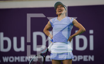 2021-01-12 - Shuko Aoyama of Japan in action during her doubles semifinal match at the 2021 Abu Dhabi WTA Women's Tennis Open WTA 500 tournament on January 12, 2021 in Abu Dhabi, United Arab Emirates - Photo Rob Prange / Spain DPPI / DPPI - 2021 ABU DHABI WTA WOMEN'S TENNIS OPEN WTA 500 TOURNAMENT - SEMIFINAL - INTERNATIONALS - TENNIS