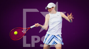 2021-02-28 - Cristina Bucsa of Spain during the second qualifications round of the 2021 Qatar Total Open, WTA 500 tennis tournament on February 28, 2021 at the Khalifa International Tennis and Squash Complex in Doha, Qatar - Photo Rob Prange / Spain DPPI / DPPI - 2021 QATAR TOTAL OPEN, WTA 500 TENNIS TOURNAMENT - INTERNATIONALS - TENNIS