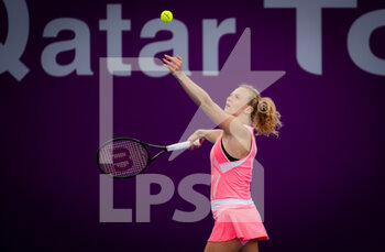 2021-02-28 - Katerina Siniakova of the Czech Republic during the second qualifications round of the 2021 Qatar Total Open, WTA 500 tennis tournament on February 28, 2021 at the Khalifa International Tennis and Squash Complex in Doha, Qatar - Photo Rob Prange / Spain DPPI / DPPI - 2021 QATAR TOTAL OPEN, WTA 500 TENNIS TOURNAMENT - INTERNATIONALS - TENNIS