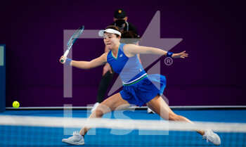 2021-02-28 - Lin Zhu of China during the second qualifications round of the 2021 Qatar Total Open, WTA 500 tennis tournament on February 28, 2021 at the Khalifa International Tennis and Squash Complex in Doha, Qatar - Photo Rob Prange / Spain DPPI / DPPI - 2021 QATAR TOTAL OPEN, WTA 500 TENNIS TOURNAMENT - INTERNATIONALS - TENNIS