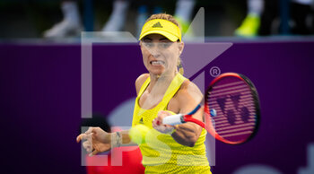 2021-03-01 - Angelique Kerber of Germany in action during her first-round match at the 2021 Qatar Total Open, WTA 500 tennis tournament on March 1, 2021 at the Khalifa International Tennis and Squash Complex in Doha, Qatar - Photo Rob Prange / Spain DPPI / DPPI - 2021 QATAR TOTAL OPEN, WTA 500 TENNIS TOURNAMENT - INTERNATIONALS - TENNIS