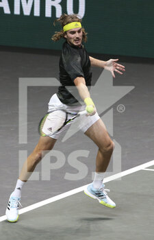 2021-03-02 - Stefanos Tsitsipas of Greece during day 2 of the 48th ABN AMRO World Tennis Tournament, an ATP Tour 500 tournament on March 2, 2021 at the Rotterdam Ahoy in Rotterdam, Netherlands - Photo Jean Catuffe / DPPI - 48TH ABN AMRO WORLD TENNIS TOURNAMENT ATP TOUR 500 - INTERNATIONALS - TENNIS