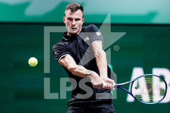 2021-03-04 - Marton Fucsovics of Hungary during the ABN AMRO World Tennis Tournament 2021, ATP 500 tournament on March 4, 2021 at the Rotterdam Ahoy in Rotterdam, Netherlands - Photo Henk Seppen / Orange Pictures / DPPI - ABN AMRO WORLD TENNIS TOURNAMENT 2021, ATP 500 TOURNAMENT - INTERNATIONALS - TENNIS