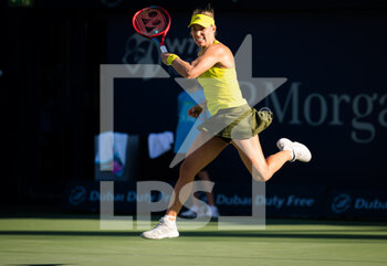 2021-03-08 - Angelique Kerber of Germany during the first round of the 2021 Dubai Duty Free Tennis Championships WTA 1000 tournament on March 8, 2021 at the Dubai Duty Free Tennis Stadium in Dubai, United Arab Emirates - Photo Rob Prange / Spain DPPI / DPPI - 2021 DUBAI DUTY FREE TENNIS CHAMPIONSHIPS WTA 1000 TOURNAMENT - INTERNATIONALS - TENNIS