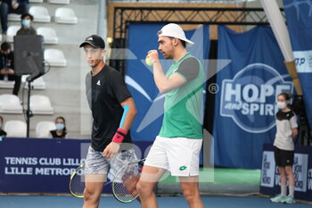 2021-03-27 - Finale double winner Benjamin BONZI and Antoine HOANG during the Play In Challenger 2021, ATP Challenger tennis tournament on March 27, 2021 at Marcel Bernard complex in Lille, France - Photo Laurent Sanson / LS Medianord / DPPI - PLAY IN CHALLENGER 2021, ATP CHALLENGER TENNIS TOURNAMENT - INTERNATIONALS - TENNIS