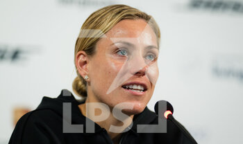 2021-04-21 - Angelique Kerber of Germany talks to the media after winning her first-round match at the 2021 Porsche Tennis Grand Prix, WTA 500 tournament on April 21, 2021 at Porsche Arena in Stuttgart, Germany - Photo Rob Prange / Spain DPPI / DPPI - 2021 PORSCHE TENNIS GRAND PRIX, WTA 500 TOURNAMENT - INTERNATIONALS - TENNIS