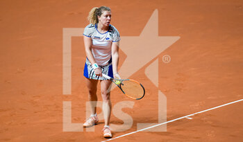 2021-04-22 - Anna-Lena Friedsam of Germany during her second-round match at the 2021 Porsche Tennis Grand Prix, WTA 500 tournament on April 22, 2021 at Porsche Arena in Stuttgart, Germany - Photo Rob Prange / Spain DPPI / DPPI - 2021 PORSCHE TENNIS GRAND PRIX, WTA 500 TOURNAMENT - INTERNATIONALS - TENNIS