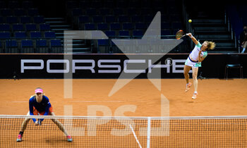 2021-04-23 - Anna-Lena Friedsam and Mona Barthel of Germany playing doubles at the 2021 Porsche Tennis Grand Prix, WTA 500 tournament on April 23, 2021 at Porsche Arena in Stuttgart, Germany - Photo Rob Prange / Spain DPPI / DPPI - 2021 PORSCHE TENNIS GRAND PRIX, WTA 500 TOURNAMENT - INTERNATIONALS - TENNIS