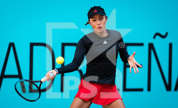 2021-04-30 - Qiang Wang of China in action during the first round of the Mutua Madrid Open 2021, Masters 1000 tennis tournament on April 30, 2021 at La Caja Magica in Madrid, Spain - Photo Rob Prange / Spain DPPI / DPPI - MUTUA MADRID OPEN 2021, MASTERS 1000 TENNIS TOURNAMENT - INTERNATIONALS - TENNIS