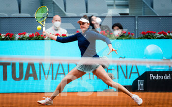 2021-04-30 - Jennifer Brady of the United States during the first round of the Mutua Madrid Open 2021, Masters 1000 tennis tournament on April 30, 2021 at La Caja Magica in Madrid, Spain - Photo Rob Prange / Spain DPPI / DPPI - MUTUA MADRID OPEN 2021, MASTERS 1000 TENNIS TOURNAMENT - INTERNATIONALS - TENNIS