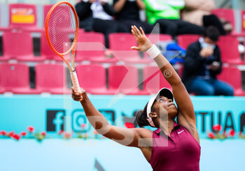 2021-05-01 - Sloane Stephens of the United States during her second round match at the Mutua Madrid Open 2021, Masters 1000 tennis tournament on May 1, 2021 at La Caja Magica in Madrid, Spain - Photo Rob Prange / Spain DPPI / DPPI - MUTUA MADRID OPEN 2021, MASTERS 1000 TENNIS TOURNAMENT - INTERNATIONALS - TENNIS