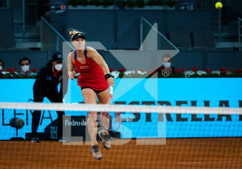 2021-05-01 - Angelique Kerber of Germany during her second round match at the Mutua Madrid Open 2021, Masters 1000 tennis tournament on May 1, 2021 at La Caja Magica in Madrid, Spain - Photo Rob Prange / Spain DPPI / DPPI - MUTUA MADRID OPEN 2021, MASTERS 1000 TENNIS TOURNAMENT - INTERNATIONALS - TENNIS