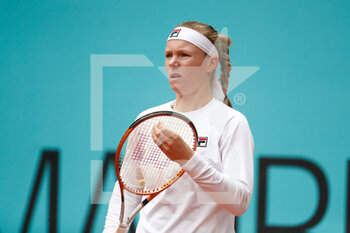 2021-05-01 - Kiki Bertens of The Netherlands in action during his Women's Singles match, second round, against Veronika Kudermetova of Russia on the Mutua Madrid Open 2021, Masters 1000 tennis tournament on May 1, 2021 at La Caja Magica in Madrid, Spain - Photo Oscar J Barroso / Spain DPPI / DPPI - MUTUA MADRID OPEN 2021, MASTERS 1000 TENNIS TOURNAMENT - INTERNATIONALS - TENNIS