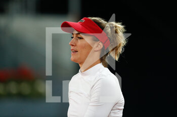 2021-05-01 - Bernarda Pera of United States in action during his Women's Singles match, second round, against Belinda Bencic of Switzerland on the Mutua Madrid Open 2021, Masters 1000 tennis tournament on May 1, 2021 at La Caja Magica in Madrid, Spain - Photo Oscar J Barroso / Spain DPPI / DPPI - MUTUA MADRID OPEN 2021, MASTERS 1000 TENNIS TOURNAMENT - INTERNATIONALS - TENNIS