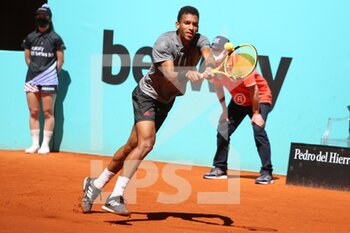 2021-05-04 - Felix Auger-Aliassime of Canada during the Mutua Madrid Open 2021, Masters 1000 tennis tournament on May 4, 2021 at La Caja Magica in Madrid, Spain - Photo Laurent Lairys / DPPI - MUTUA MADRID OPEN 2021, MASTERS 1000 TENNIS TOURNAMENT - INTERNATIONALS - TENNIS