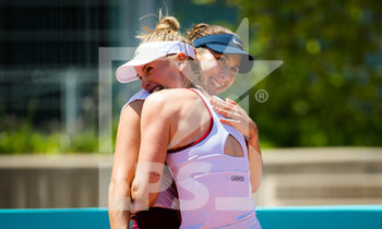 2021-05-04 - Belinda Bencic and Jil Teichmann of Switzerland playing doubles at the Mutua Madrid Open 2021, Masters 1000 tennis tournament on May 4, 2021 at La Caja Magica in Madrid, Spain - Photo Rob Prange / Spain DPPI / DPPI - MUTUA MADRID OPEN 2021, MASTERS 1000 TENNIS TOURNAMENT - INTERNATIONALS - TENNIS