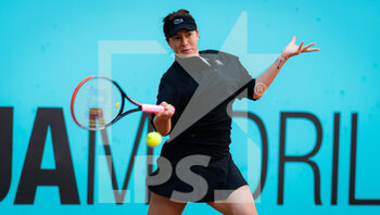 2021-05-04 - Anastasia Pavlyuchenkova of Russia in action during the third round at the Mutua Madrid Open 2021, Masters 1000 tennis tournament on May 4, 2021 at La Caja Magica in Madrid, Spain - Photo Rob Prange / Spain DPPI / DPPI - MUTUA MADRID OPEN 2021, MASTERS 1000 TENNIS TOURNAMENT - INTERNATIONALS - TENNIS