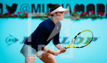 2021-05-04 - Jennifer Brady of the United States in action during the third round at the Mutua Madrid Open 2021, Masters 1000 tennis tournament on May 4, 2021 at La Caja Magica in Madrid, Spain - Photo Rob Prange / Spain DPPI / DPPI - MUTUA MADRID OPEN 2021, MASTERS 1000 TENNIS TOURNAMENT - INTERNATIONALS - TENNIS
