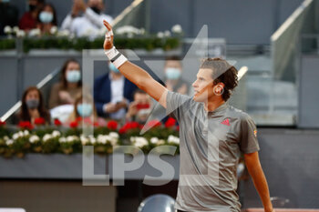 2021-05-04 - Dominic Thiem of Austria in action during his Men's Singles match, round of 32, against Marcos Giron of United States on the Mutua Madrid Open 2021, Masters 1000 tennis tournament on May 4, 2021 at La Caja Magica in Madrid, Spain - Photo Oscar J Barroso / Spain DPPI / DPPI - MUTUA MADRID OPEN 2021, MASTERS 1000 TENNIS TOURNAMENT - INTERNATIONALS - TENNIS
