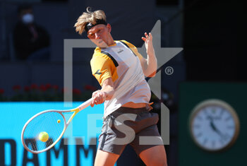 2021-05-05 - Alejandro Davidovich Fokina of Spain during the Mutua Madrid Open 2021, Masters 1000 tennis tournament on May 5, 2021 at La Caja Magica in Madrid, Spain - Photo Laurent Lairys / DPPI - MUTUA MADRID OPEN 2021, MASTERS 1000 TENNIS TOURNAMENT - INTERNATIONALS - TENNIS