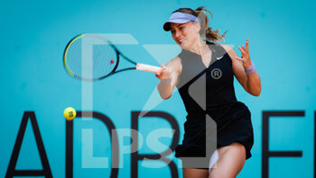 2021-05-05 - Paula Badosa of Spain in action during her quarter final match at the Mutua Madrid Open 2021, Masters 1000 tennis tournament on May 5, 2021 at La Caja Magica in Madrid, Spain - Photo Rob Prange / Spain DPPI / DPPI - MUTUA MADRID OPEN 2021, MASTERS 1000 TENNIS TOURNAMENT - INTERNATIONALS - TENNIS
