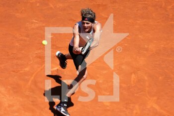 2021-05-07 - Alexander Zverev of Germany during the Mutua Madrid Open 2021, Masters 1000 tennis tournament on May 7, 2021 at La Caja Magica in Madrid, Spain - Photo Laurent Lairys / DPPI - MUTUA MADRID OPEN 2021, MASTERS 1000 TENNIS TOURNAMENT - INTERNATIONALS - TENNIS