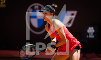 2021-05-10 - Qiang Wang of China in action during the first round of the 2021 Internazionali BNL d'Italia, WTA 1000 tennis tournament on May 10, 2021 at Foro Italico in Rome, Italy - Photo Rob Prange / Spain DPPI / DPPI - 2021 INTERNAZIONALI BNL D'ITALIA, WTA 1000 TENNIS TOURNAMENT - INTERNATIONALS - TENNIS