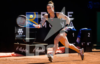 2021-05-10 - Maria Sakkari of Greece in action during the first round of the 2021 Internazionali BNL d'Italia, WTA 1000 tennis tournament on May 10, 2021 at Foro Italico in Rome, Italy - Photo Rob Prange / Spain DPPI / DPPI - 2021 INTERNAZIONALI BNL D'ITALIA, WTA 1000 TENNIS TOURNAMENT - INTERNATIONALS - TENNIS