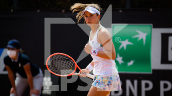 2021-05-11 - Nadia Podoroska of Argentina in action during the first round of the 2021 Internazionali BNL d'Italia, WTA 1000 tennis tournament on May 11, 2021 at Foro Italico in Rome, Italy - Photo Rob Prange / Spain DPPI / DPPI - 2021 INTERNAZIONALI BNL D'ITALIA, WTA 1000 TENNIS TOURNAMENT - INTERNATIONALS - TENNIS