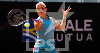 2021-05-13 - Ashleigh Barty of Australia in action during the third round of the 2021 Internazionali BNL d'Italia, WTA 1000 tennis tournament on May 13, 2021 at Foro Italico in Rome, Italy - Photo Rob Prange / Spain DPPI / DPPI - 2021 INTERNAZIONALI BNL D'ITALIA, WTA 1000 TENNIS TOURNAMENT - INTERNATIONALS - TENNIS
