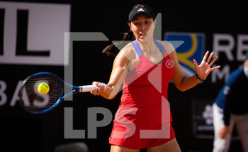 2021-05-14 - Jessica Pegula of the United States against Petra Martic of Croatia during her quarter-final match at the 2021 Internazionali BNL d'Italia, WTA 1000 tennis tournament on May 14, 2021 at Foro Italico in Rome, Italy - Photo Rob Prange / Spain DPPI / DPPI - 2021 INTERNAZIONALI BNL D'ITALIA, WTA 1000 TENNIS TOURNAMENT - INTERNATIONALS - TENNIS