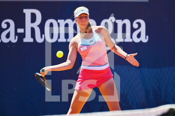 2021-05-17 - Clara Tauson of Denmark during the match against Katerina Siniakova - WTA 250 EMILIA-ROMAGNA OPEN 2021 - INTERNATIONALS - TENNIS
