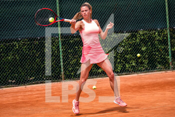 2021-05-18 - GIORGI Camila of the Italy training - WTA 250 EMILIA-ROMAGNA OPEN 2021 - INTERNATIONALS - TENNIS