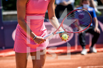 2021-05-20 - player at service - WTA 250 EMILIA-ROMAGNA OPEN 2021 - INTERNATIONALS - TENNIS