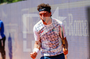 2021-05-27 - The Italian Tennis player Marco Cecchinato during ATP 250 Emilia-Romagna Open Mutti Cup - ATP 250 EMILIA ROMAGNA OPEN 2021 - INTERNATIONALS - TENNIS