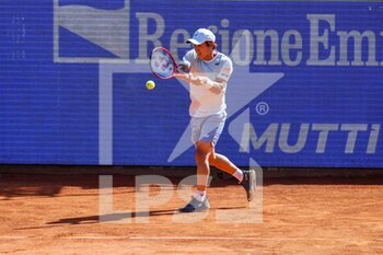 2021-05-27 - Yoshihito Nishioka from Japan during the ATP 250 tennis tournament in Parma - ATP 250 EMILIA ROMAGNA OPEN 2021 - INTERNATIONALS - TENNIS