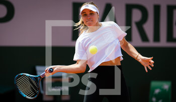 2021-05-28 - Sofia Kenin of the United States during practice ahead of the Roland-Garros 2021, Grand Slam tennis tournament, Qualifying, on May 28, 2021 at Roland-Garros stadium in Paris, France - Photo Rob Prange / Spain DPPI / DPPI - ROLAND-GARROS 2021, GRAND SLAM TENNIS TOURNAMENT - INTERNATIONALS - TENNIS