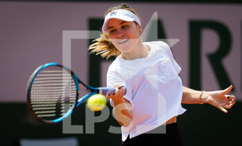 2021-05-28 - Sofia Kenin of the United States during practice ahead of the Roland-Garros 2021, Grand Slam tennis tournament, Qualifying, on May 28, 2021 at Roland-Garros stadium in Paris, France - Photo Rob Prange / Spain DPPI / DPPI - ROLAND-GARROS 2021, GRAND SLAM TENNIS TOURNAMENT - INTERNATIONALS - TENNIS