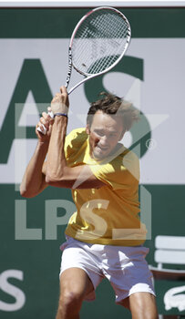 2021-05-29 - Daniil Medvedev of Russia during practice ahead of the French Open 2021, a Grand Slam tennis tournament at Roland-Garros stadium on May 29, 2021 in Paris, France - Photo Jean Catuffe / DPPI - ROLAND-GARROS 2021, GRAND SLAM TENNIS TOURNAMENT - INTERNATIONALS - TENNIS