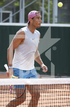 2021-05-29 - Rafael Nadal of Spain during practice ahead of the French Open 2021, a Grand Slam tennis tournament at Roland-Garros stadium on May 29, 2021 in Paris, France - Photo Jean Catuffe / DPPI - ROLAND-GARROS 2021, GRAND SLAM TENNIS TOURNAMENT - INTERNATIONALS - TENNIS