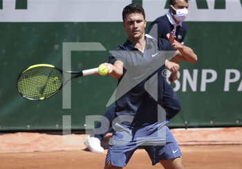 2021-05-30 - Miomir Kecmanovic of Serbia during day 1 of the French Open 2021, a Grand Slam tennis tournament on May 30, 2021 at Roland-Garros stadium in Paris, France - Photo Jean Catuffe / DPPI - ROLAND-GARROS 2021, GRAND SLAM TENNIS TOURNAMENT - INTERNATIONALS - TENNIS