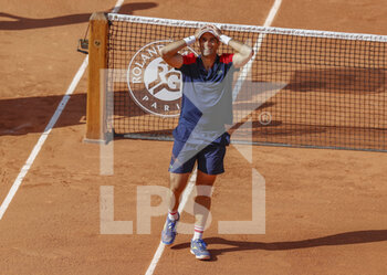 2021-05-30 - Pablo Andujar of Spain celebrates after defeating Dominic Thiem of Austria during Roland-Garros 2021, Grand Slam tennis tournament on May 30, 2021 at Roland-Garros stadium in Paris, France - Photo Nicol Knightman / DPPI - ROLAND-GARROS 2021, GRAND SLAM TENNIS TOURNAMENT - INTERNATIONALS - TENNIS