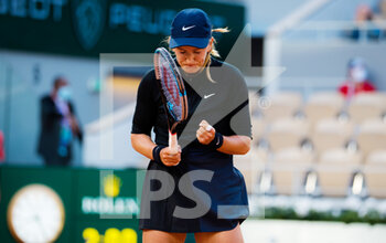 2021-05-30 - Victoria Azarenka of Belarus during the first round of the Roland-Garros 2021, Grand Slam tennis tournament on May 30, 2021 at Roland-Garros stadium in Paris, France - Photo Rob Prange / Spain DPPI / DPPI - ROLAND-GARROS 2021, GRAND SLAM TENNIS TOURNAMENT - INTERNATIONALS - TENNIS